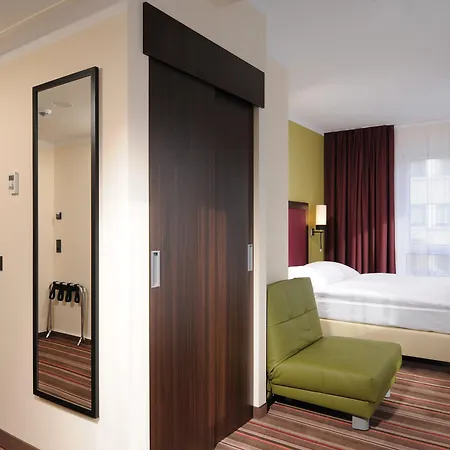 Leonardo Hotel