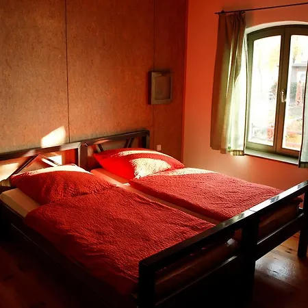 Seminar- Und Gaestehaus Flussbad Gartenstrasse Отель