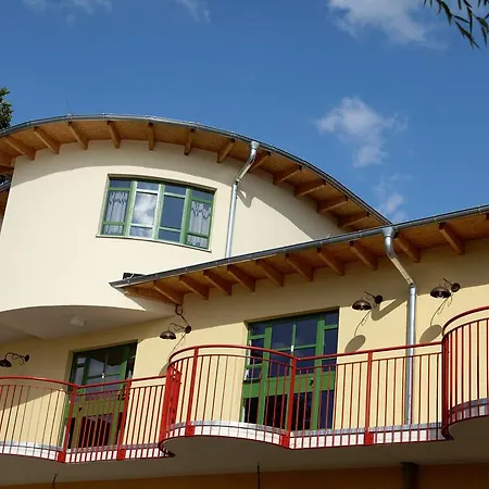 Seminar- Und Gaestehaus Flussbad Gartenstrasse Отель Берлин