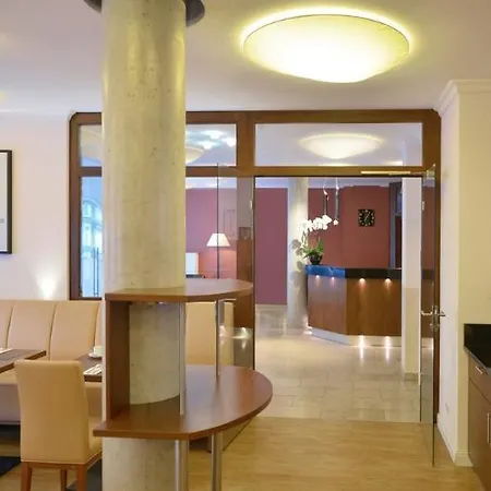Adelante Boutique Hotel 4*