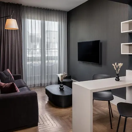 Amano Rooms&apartments Hotel
