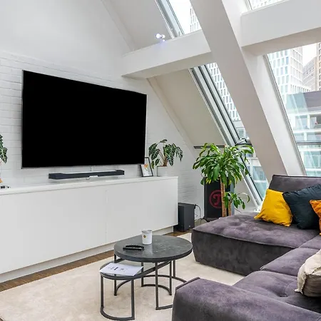 Apartment Luxus Penthouse Am Kurfuerstendamm *