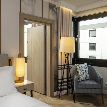 Doubletree By Hilton Ku'damm * Berlin