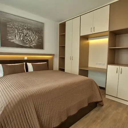 6rooms 2*