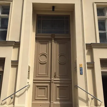 Luxury 2 Bedroom Apartment In The Heart Of Mitte, Berlin Apartment *