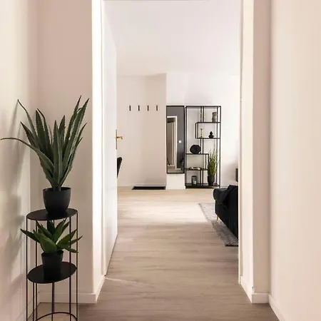 Design At Ku'damm Apartment