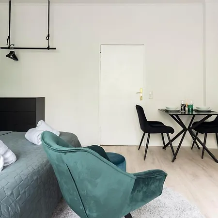 Design At Ku'damm Apartment