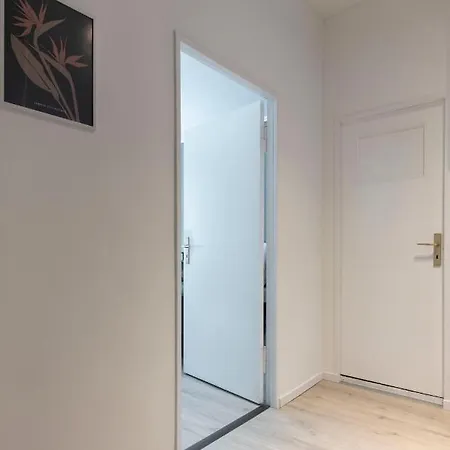 Design At Ku'damm Apartment