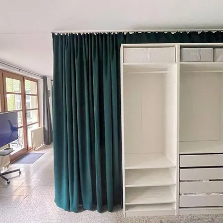 Modern L Netflix L Fast Wifi L Xbox Apartment