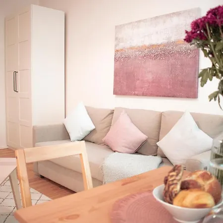 Peaceful Flat For 4 In Prenzlauer Berg Berlin