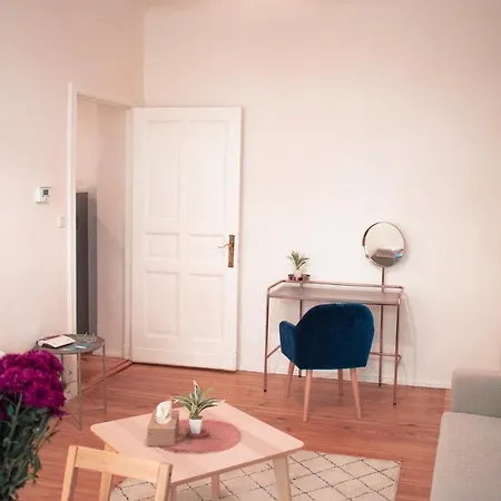 Peaceful Flat For 4 In Prenzlauer Berg Berlin