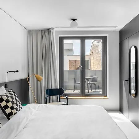 Numa Savi Aparthotel 4*
