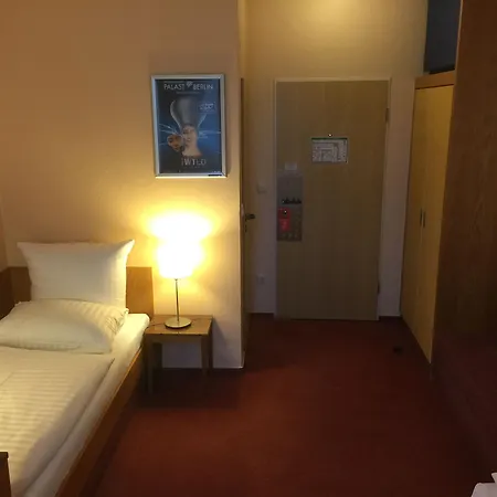 Plaza Charlottenburg 3* Berlin