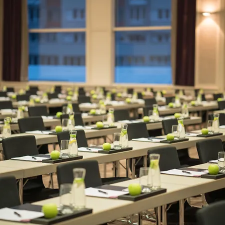 Crowne Plaza City Centre Ku'damm By Ihg 4*