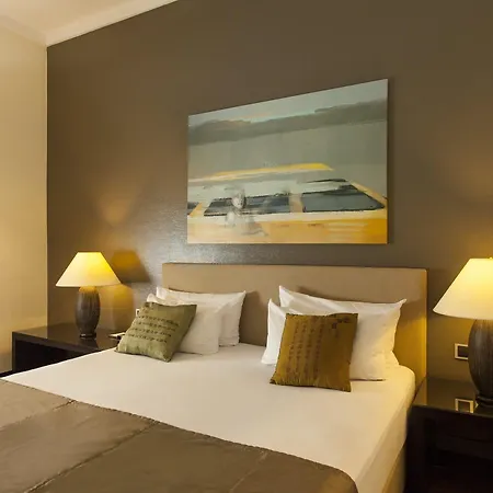 Quentin Design Hotel 4*