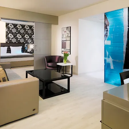 Hotel H10 Ku'damm 4*