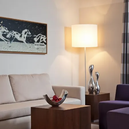 Hotel Estrel 4*