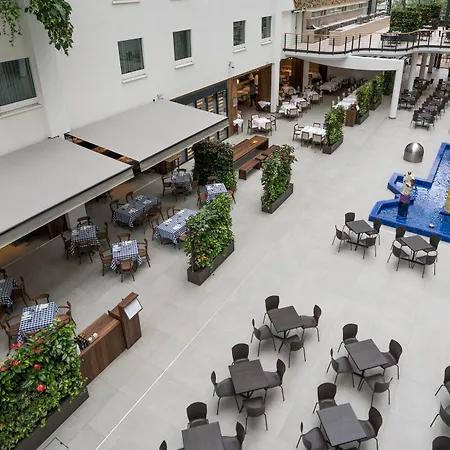 Estrel Hotel