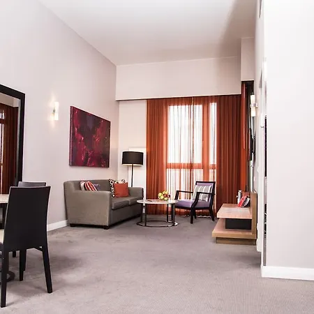 Adina Checkpoint Charlie 4* Berlino