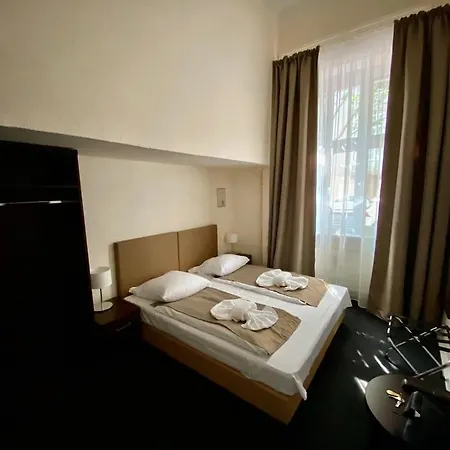 Bellevue Am Kurfuerstendamm מלון 3*