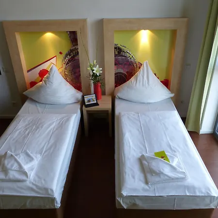 Hotel H+ 4youth