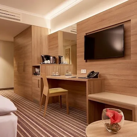 Hyperion Hotel