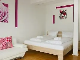 Ringbahnstrasse Apartment