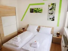 Apartment Ringbahnstrasse *