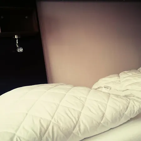 썬플라워 호스텔 *