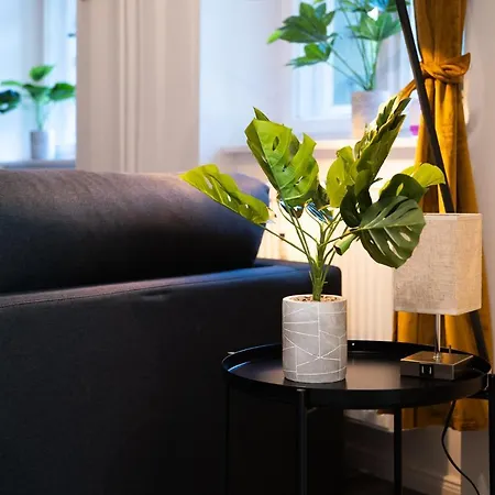 Apartment Blue Chili 32 - Stadtwohnung Fuer 3 Modern Zentral Karlshorst Wlan