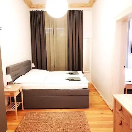 Lang Li By Rockchair L Superhost Status L 2 Bedrooms Boxspringbeds In Center - Cozy Family & Business Flair Welcomes You! Apartment Berlin
