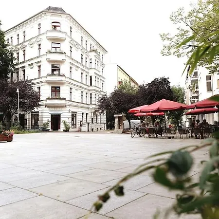 Lang Li By Rockchair L Superhost Status L 2 Bedrooms Boxspringbeds In Center - Cozy Family & Business Flair Welcomes You! Apartment Berlin