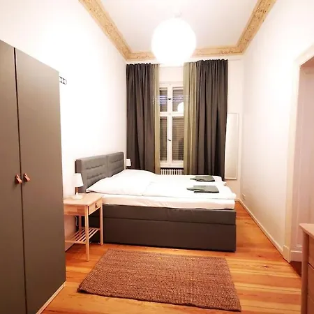Lang Li By Rockchair L Superhost Status L 2 Bedrooms Boxspringbeds In Center - Cozy Family & Business Flair Welcomes You! Berlin