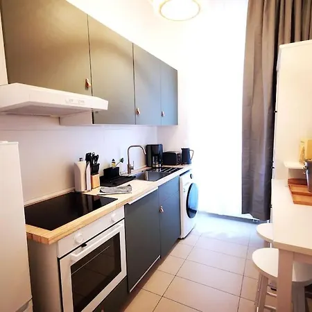 Lang Li By Rockchair L Superhost Status L 2 Bedrooms Boxspringbeds In Center - Cozy Family & Business Flair Welcomes You! Apartment