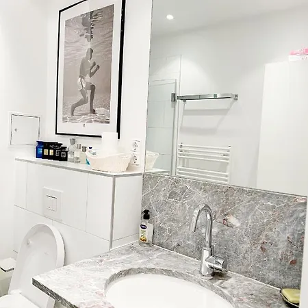 Prime Comfort With Balcony & Free Parking Apartamento *