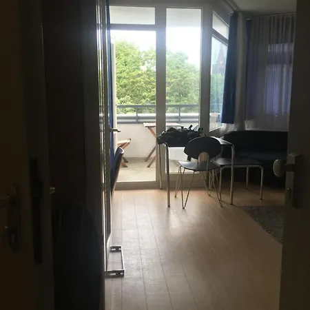 Apartment Mauer Castle Berlin