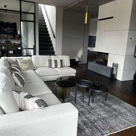 Apartment Luxus Penthouse Am Viktoria-luise-platz