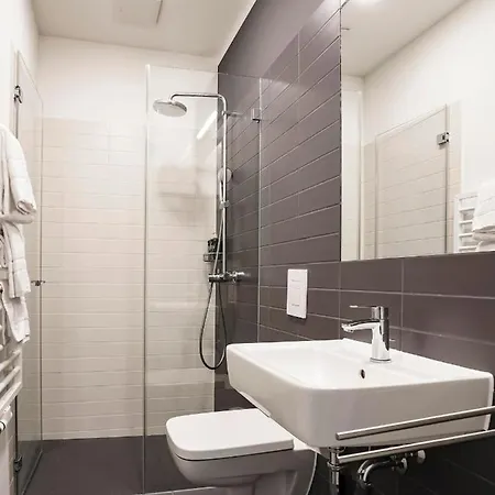 Limehome Schluterstr. Apartment