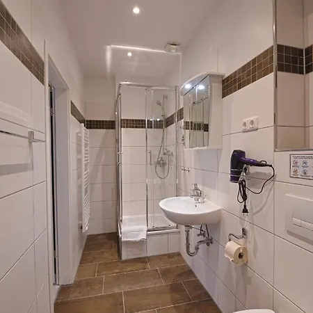 Apartment Style *