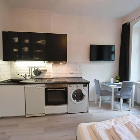 Apartment Style *