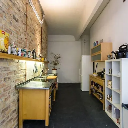 200qm Loft For Friends And Family - On The Spree!