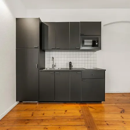 Mooeve Friedrichs Apartment