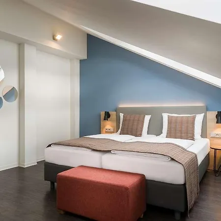 Garner - Schoeneberg By Ihg Hotel 3*
