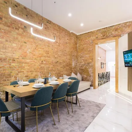Apartment Hevals & Design