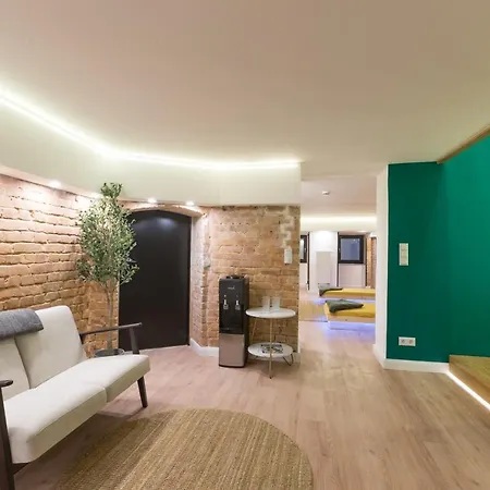 Hevals & Design Apartment
