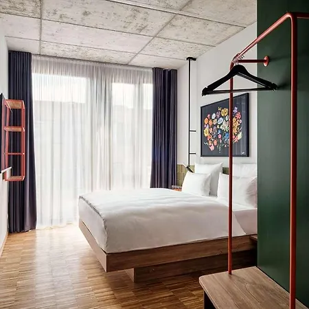 Hotel Urban Loft 4*