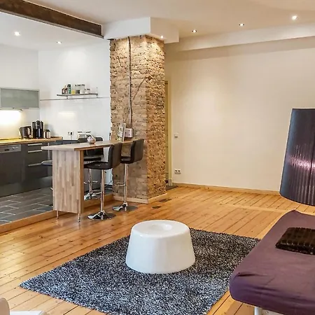 1 Bedroom Gorgeous In Apartment *