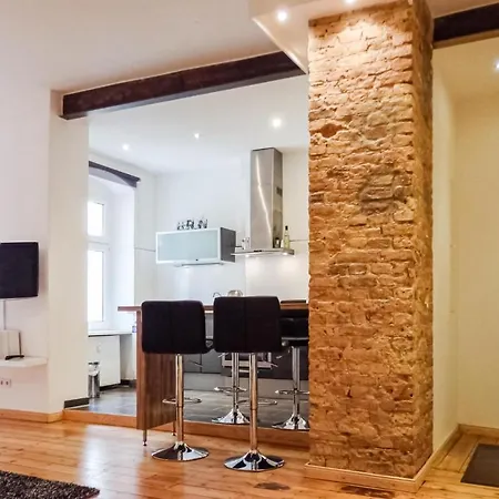 Apartment 1 Bedroom Gorgeous In