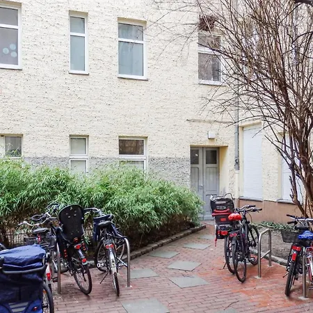 Apartment 1 Bedroom Gorgeous In *