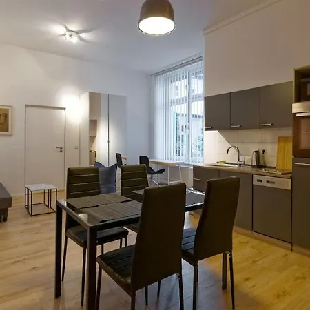 Apartment 2 Neben Warschauer Platz Und Spree